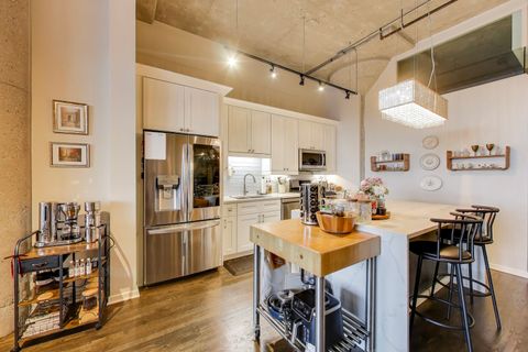 Tiny photo for 900 N Kingsbury Street #812, Chicago, IL 60610 (MLS # 12570084)