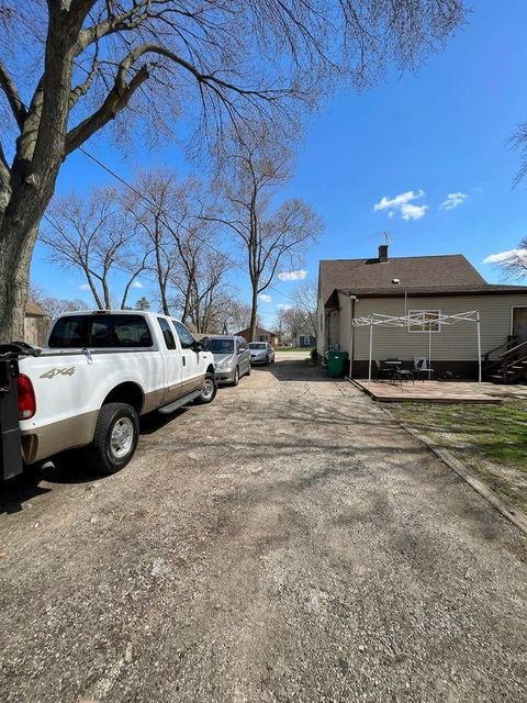 Tiny photo for 224 N WOLF Road, Wheeling, IL 60090 (MLS # 12623579)