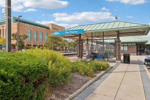 Tiny photo for 650 S River Road #306, Des Plaines, IL 60016 (MLS # 12474636)