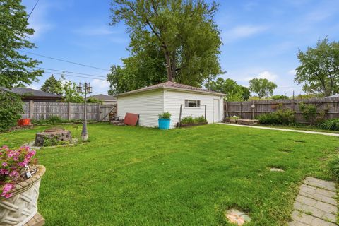 Tiny photo for 5910 W 88th Street, Oak Lawn, IL 60453 (MLS # 12650125)