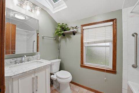 Tiny photo for 5910 W 88th Street, Oak Lawn, IL 60453 (MLS # 12650125)