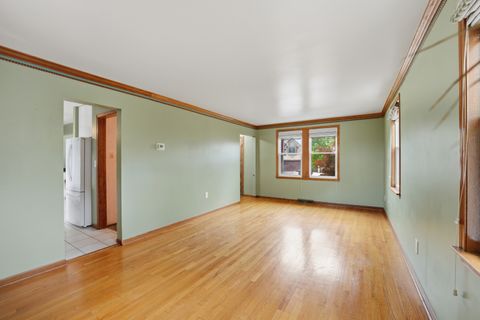 Tiny photo for 5910 W 88th Street, Oak Lawn, IL 60453 (MLS # 12650125)