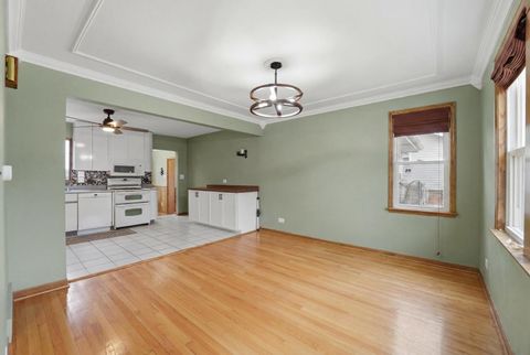 Tiny photo for 5910 W 88th Street, Oak Lawn, IL 60453 (MLS # 12650125)