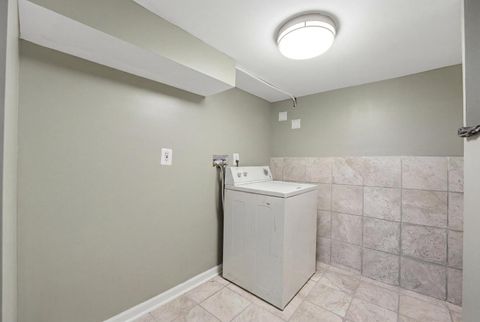 Tiny photo for 5910 W 88th Street, Oak Lawn, IL 60453 (MLS # 12650125)