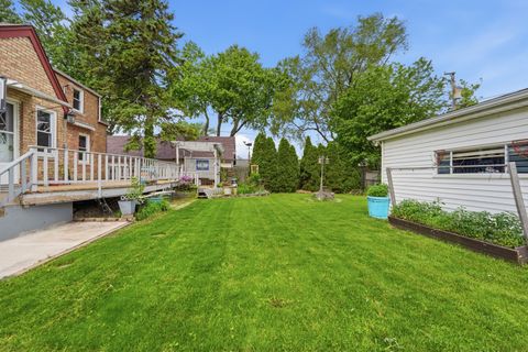 Tiny photo for 5910 W 88th Street, Oak Lawn, IL 60453 (MLS # 12650125)