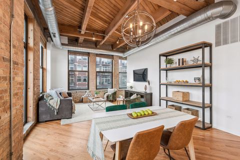 Tiny photo for 1040 W Adams Street #410, Chicago, IL 60607 (MLS # 12588803)