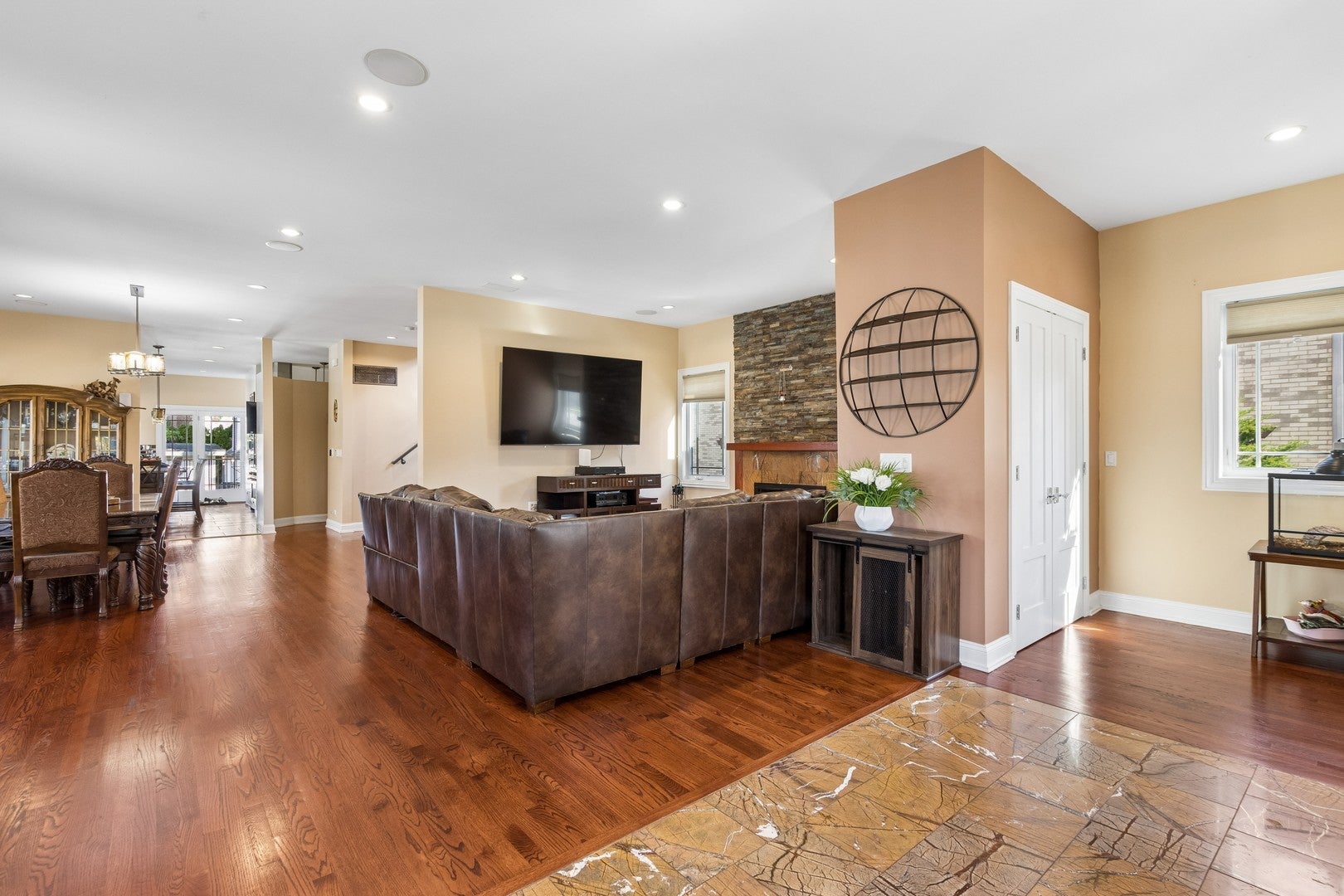 457 N Northwest Highway