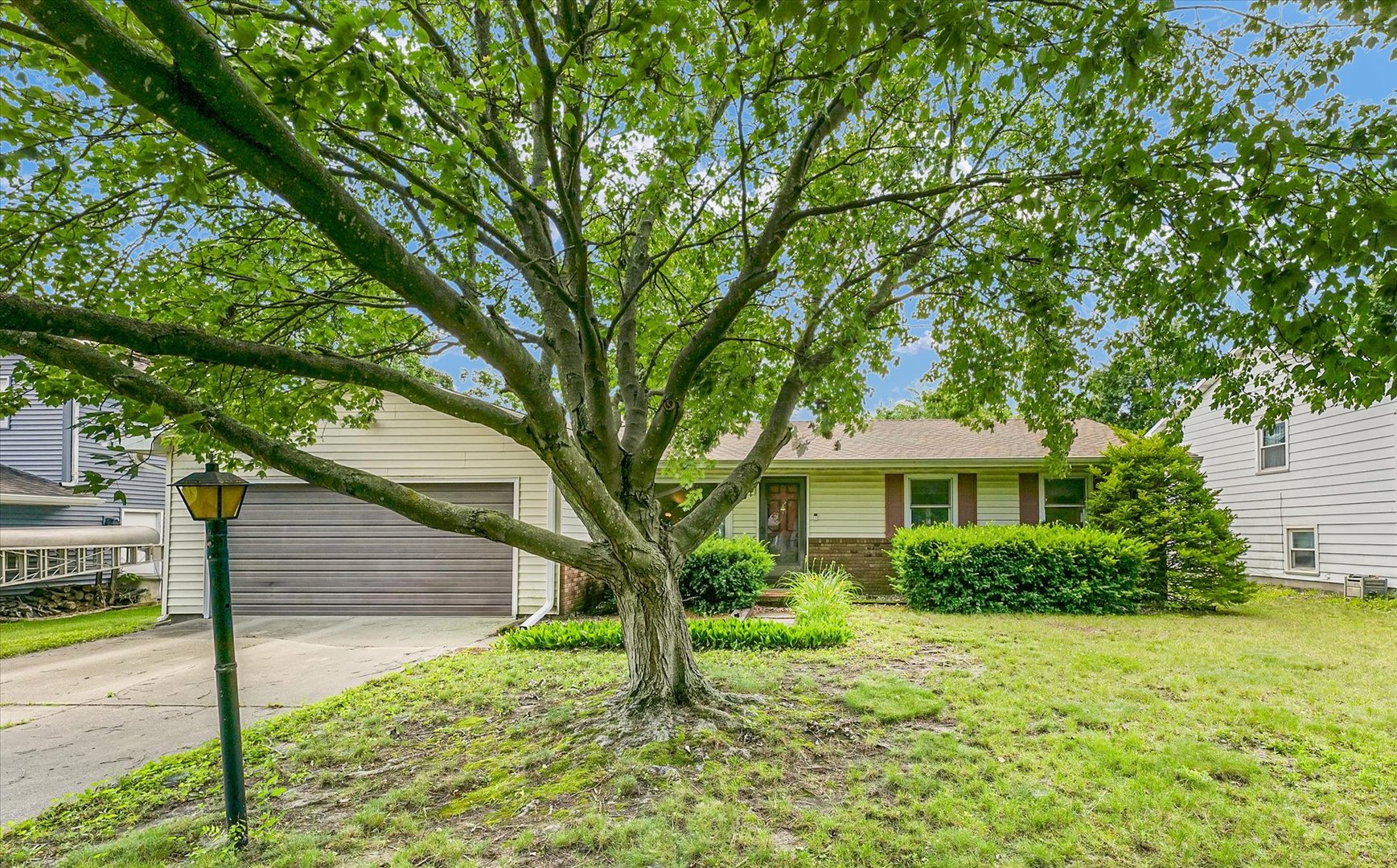 2207 Aspen Drive