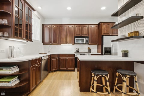 Tiny photo for 1417 N Bosworth Avenue #1, Chicago, IL 60642 (MLS # 12697242)