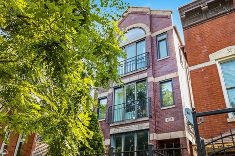 Tiny photo for 1417 N Bosworth Avenue #1, Chicago, IL 60642 (MLS # 12697242)