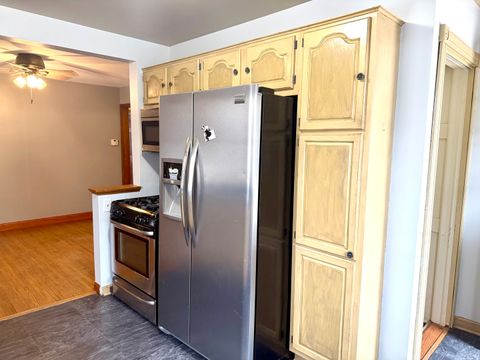 Tiny photo for 721 Adams Street, Ottawa, IL 61350 (MLS # 12564947)