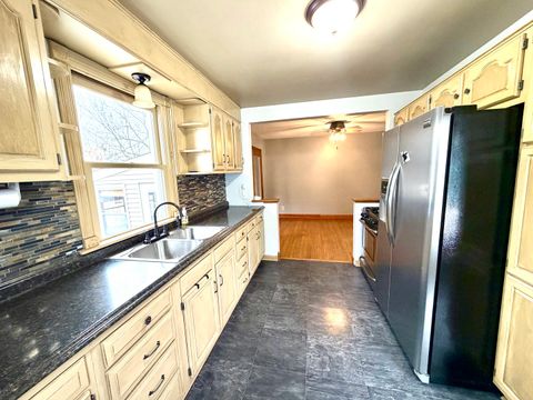 Tiny photo for 721 Adams Street, Ottawa, IL 61350 (MLS # 12564947)