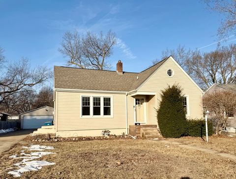 Photo of 721 Adams Street, Ottawa, IL 61350 (MLS # 12564947)