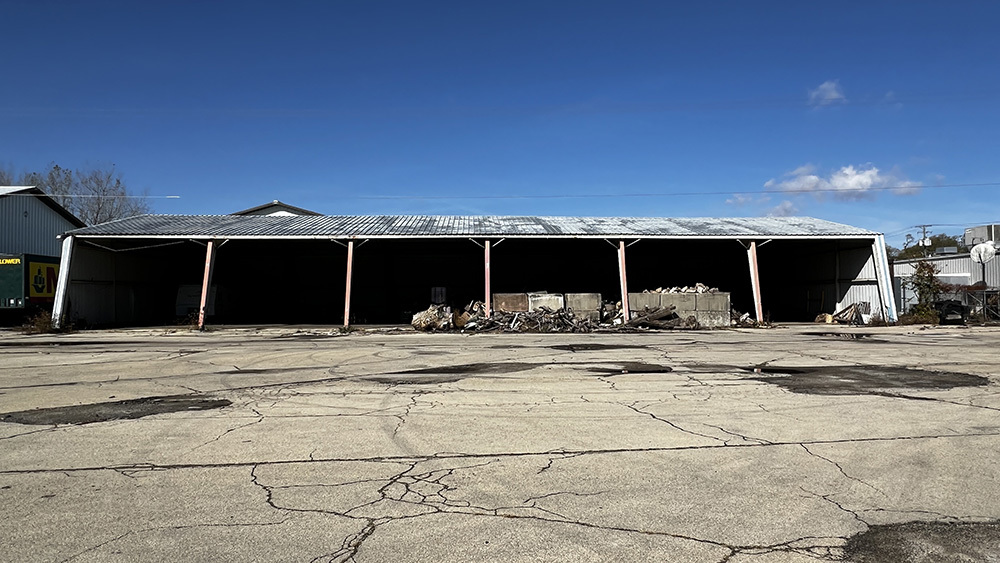 649 W Lincolnway Road