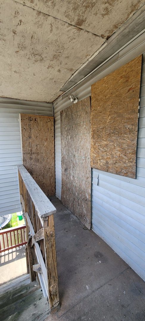 1837 N ALBANY Street