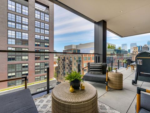 Tiny photo for 1109 W WASHINGTON Boulevard #7A, Chicago, IL 60607 (MLS # 12412123)