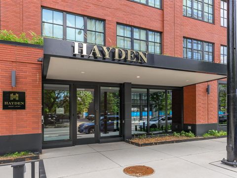 Tiny photo for 1109 W WASHINGTON Boulevard #7A, Chicago, IL 60607 (MLS # 12412123)