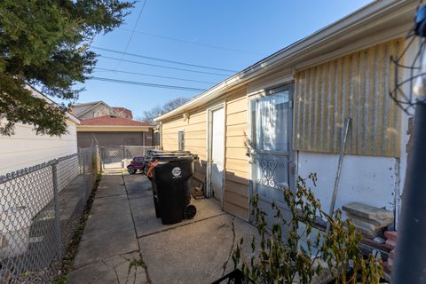 Tiny photo for 1626 S Home Avenue, Berwyn, IL 60402 (MLS # 12523442)