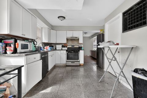 Tiny photo for 15036 BLACKSTONE Avenue, Dolton, IL 60419 (MLS # 12590005)