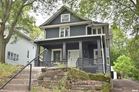 Photo of 926 43RD Street, Rock Island, IL 61201 (MLS # 12586364)