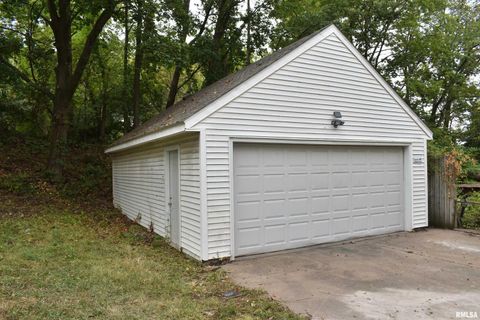 Tiny photo for 926 43RD Street, Rock Island, IL 61201 (MLS # 12586364)