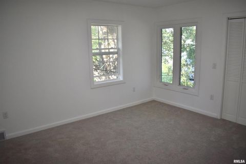 Tiny photo for 926 43RD Street, Rock Island, IL 61201 (MLS # 12586364)