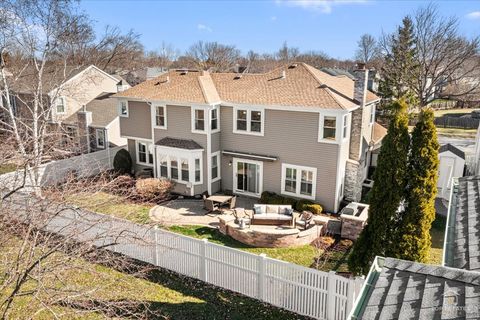 Tiny photo for 1894 Maine Drive, Elk Grove Village, IL 60007 (MLS # 12603691)