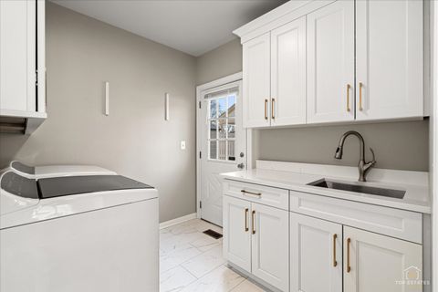 Tiny photo for 1894 Maine Drive, Elk Grove Village, IL 60007 (MLS # 12603691)