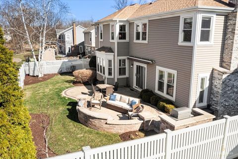 Tiny photo for 1894 Maine Drive, Elk Grove Village, IL 60007 (MLS # 12603691)