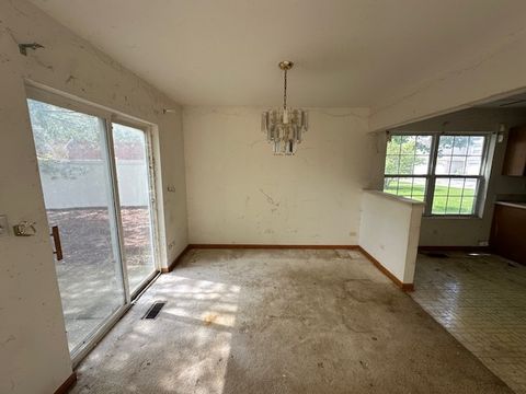 Tiny photo for 1942 Town Drive, Naperville, IL 60565 (MLS # 12647205)