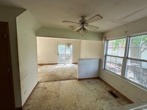 Tiny photo for 1942 Town Drive, Naperville, IL 60565 (MLS # 12647205)