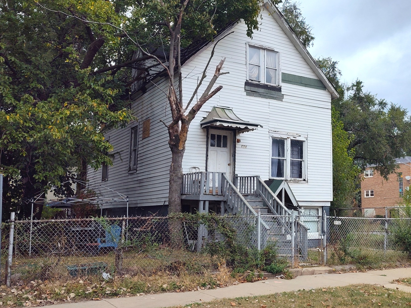 654 E 65th Street