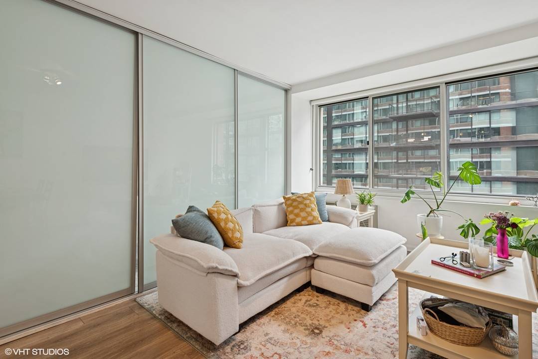 211 E Ohio Street 2211