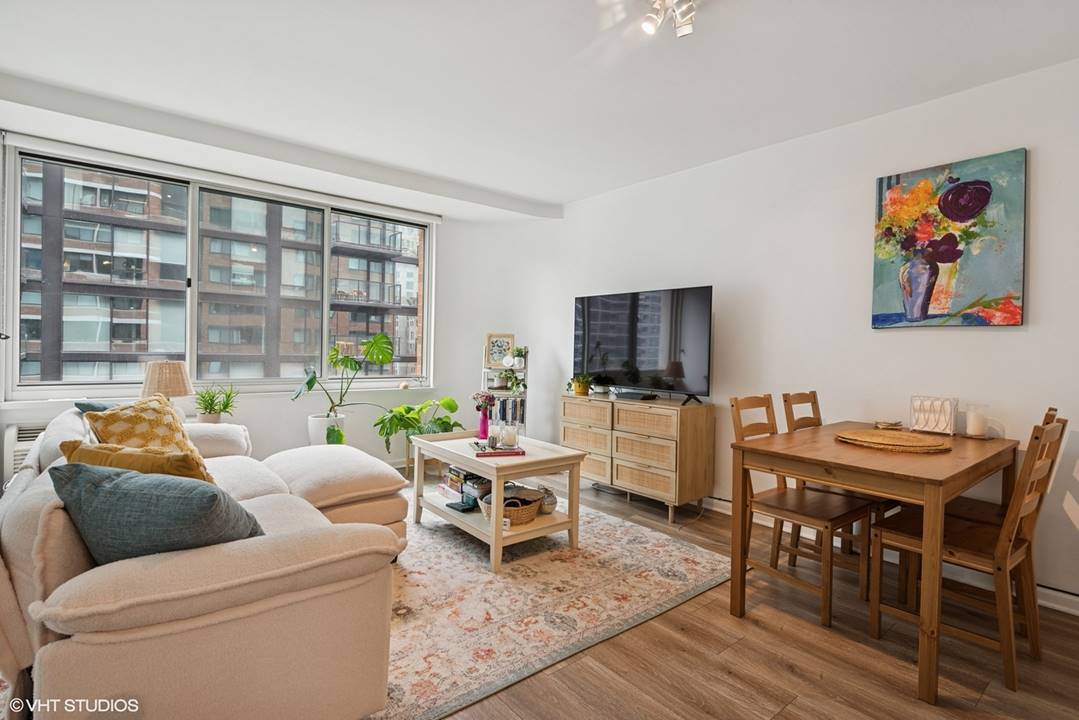 211 E Ohio Street 2211