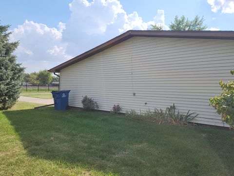 Tiny photo for 503 NE 1st Street, Atlanta, IL 61723 (MLS # 12488324)