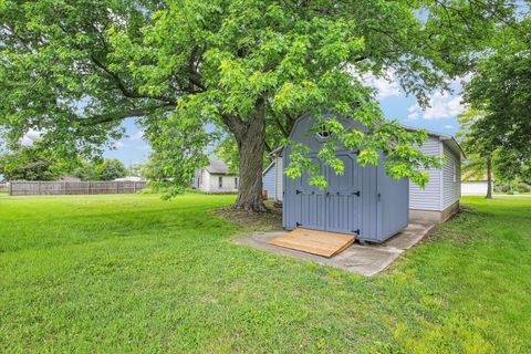 Tiny photo for 506 E Richardson, Farmer City, IL 61842 (MLS # 12646294)