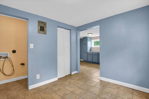 Tiny photo for 506 E Richardson, Farmer City, IL 61842 (MLS # 12646294)