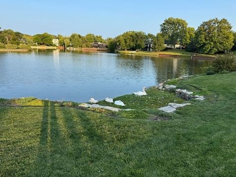 Tiny photo for 1285 Montgomery Drive, Deerfield, IL 60015 (MLS # 12558937)