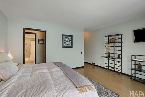 Tiny photo for 1285 Montgomery Drive, Deerfield, IL 60015 (MLS # 12558937)