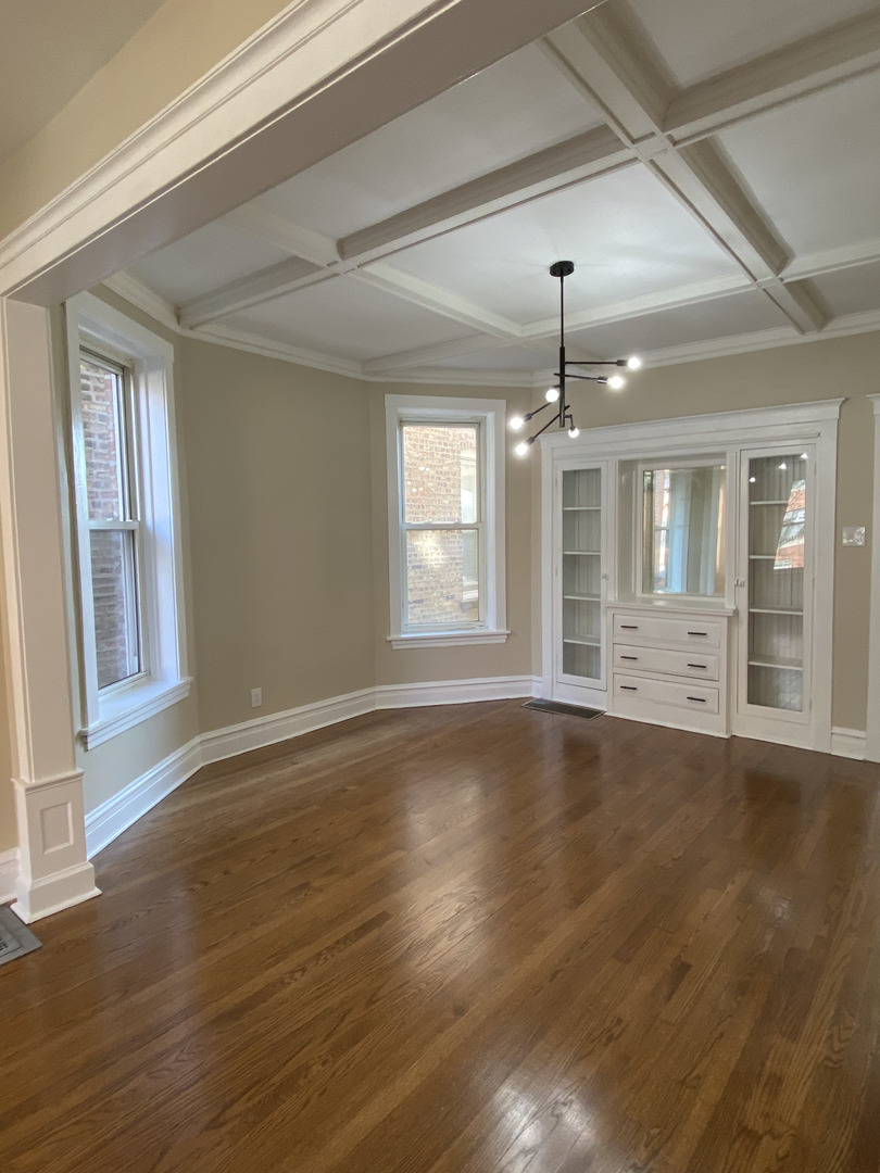 3749 W Wrightwood Avenue 1