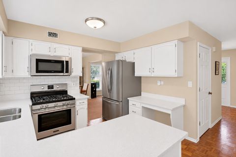 Tiny photo for 140 Copperwood Drive, Buffalo Grove, IL 60089 (MLS # 12656889)