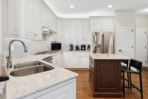 Tiny photo for 1186 Willowgate Lane, St. Charles, IL 60174 (MLS # 12567277)