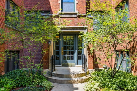 Photo of 3126 W Carmen Avenue #3, Chicago, IL 60625 (MLS # 12742665)