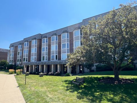 Tiny photo for 500 Thames Parkway #1F, Park Ridge, IL 60068 (MLS # 12633388)