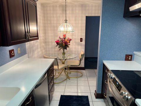 Tiny photo for 500 Thames Parkway #1F, Park Ridge, IL 60068 (MLS # 12633388)