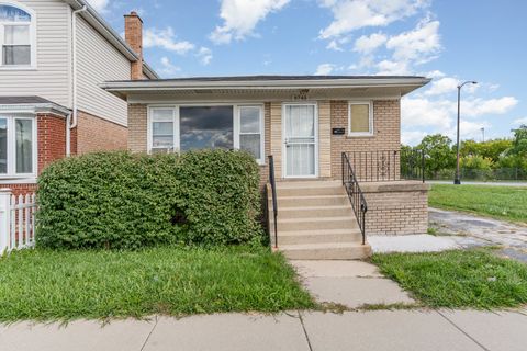 Photo of 9745 S Wentworth Avenue, Chicago, IL 60628 (MLS # 12465167)