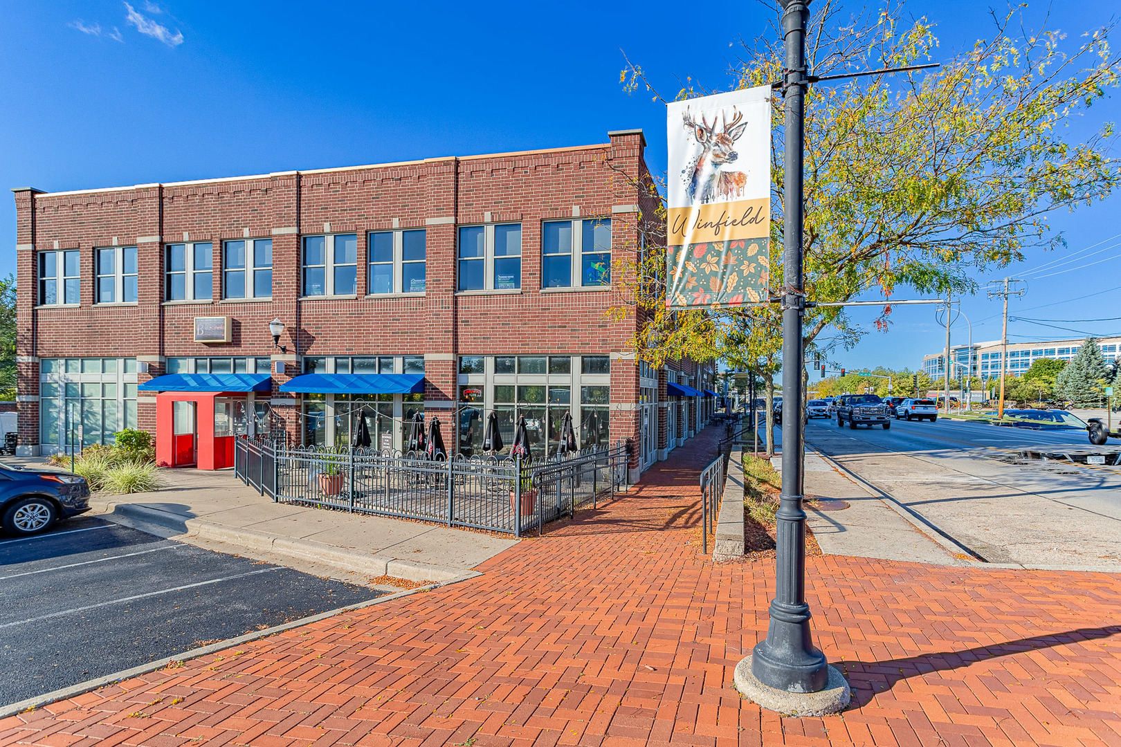 Winfield, Illinois 60190, United States, 6 Bedrooms Bedrooms, ,2 BathroomsBathrooms,Residential,Contingent,231763