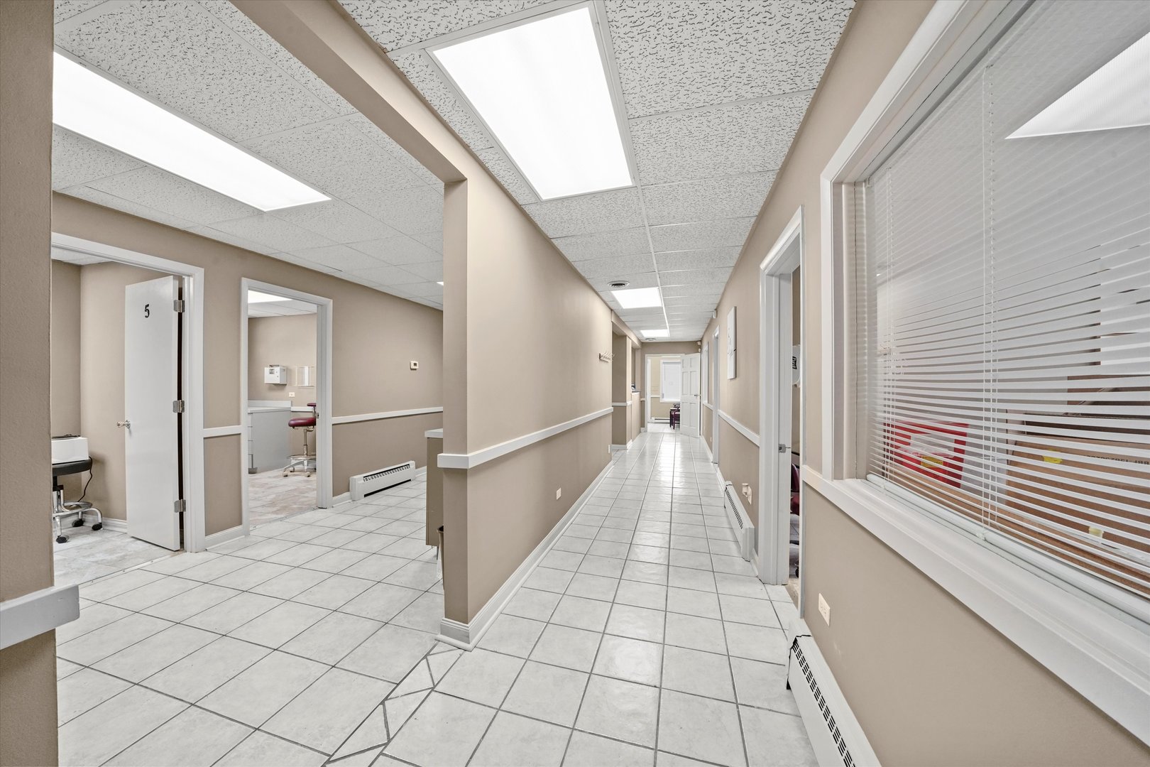 6067 N Northwest Highway, Chicago, IL, 60631 3 6067 N Northwest Highway