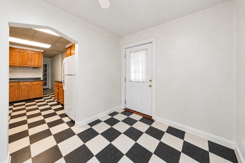 Tiny photo for 841 S Harvey Avenue, Oak Park, IL 60304 (MLS # 12786298)