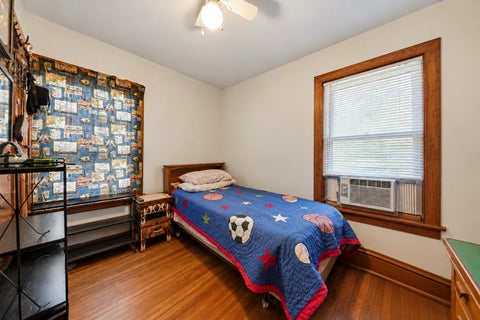 Tiny photo for 841 S Harvey Avenue, Oak Park, IL 60304 (MLS # 12786298)